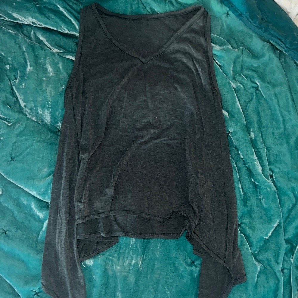 Lululemon asymmetric hem tank
